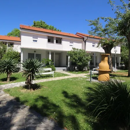 Corinthia 5 By Interhome