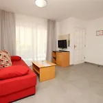 Corinthia 5 By Interhome דירה באסקה
