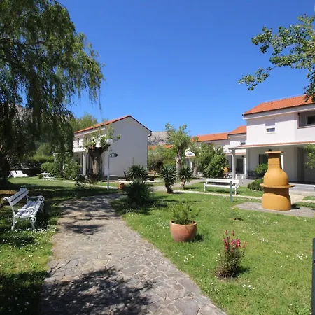 Corinthia 5 By Interhome Apartman