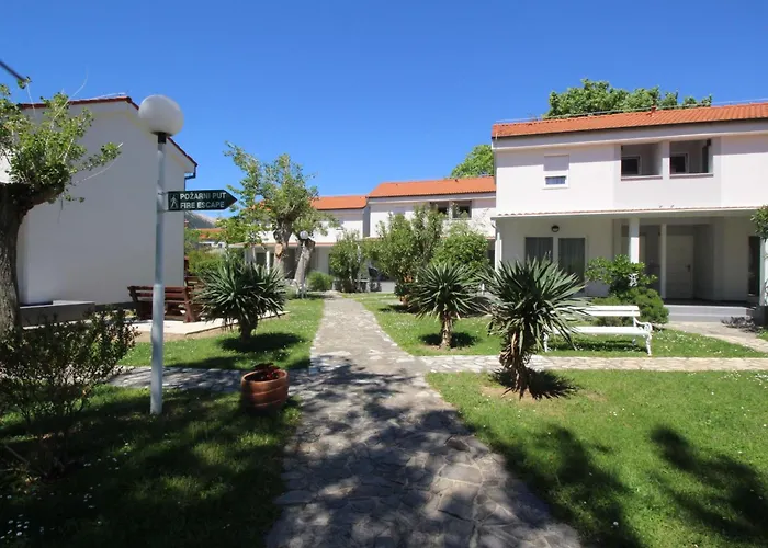 Corinthia 5 By Interhome Apartman