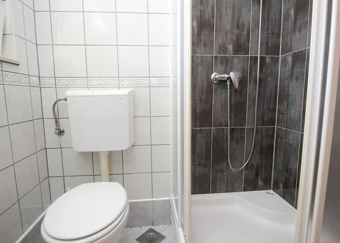 Corinthia 5 By Interhome Lägenhet *